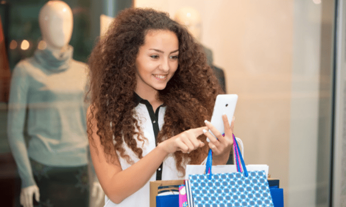 63 Customer Satisfaction Survey Questions for Retail Stores (with Template)